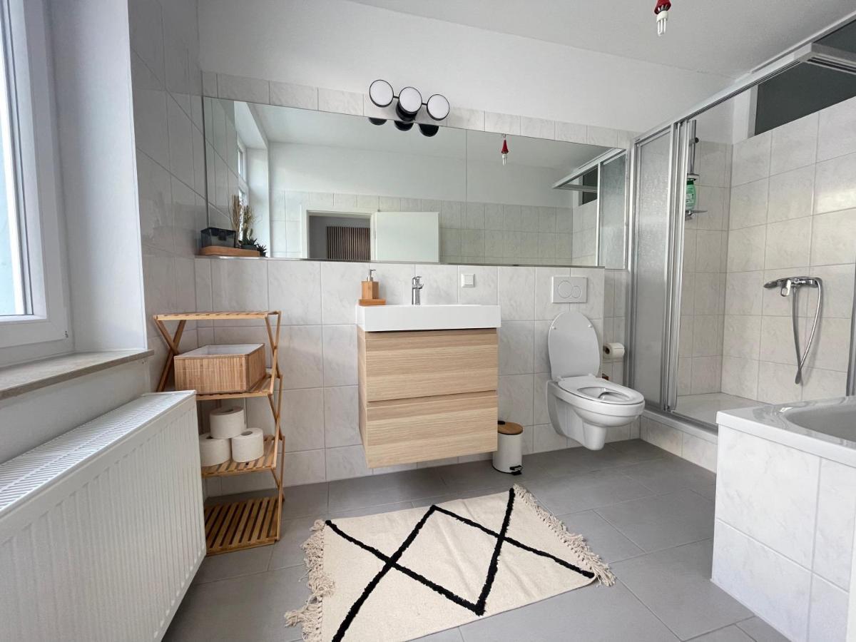 150Qm - 5 Rooms - Free Parking - Mallibase Apartments Hanôver Exterior foto
